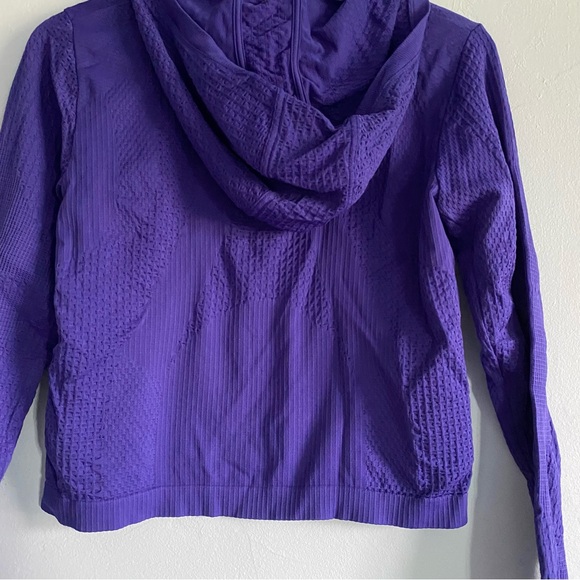 Athleta Flurry Seamless Cropped Hoodie - Picture 11 of 11